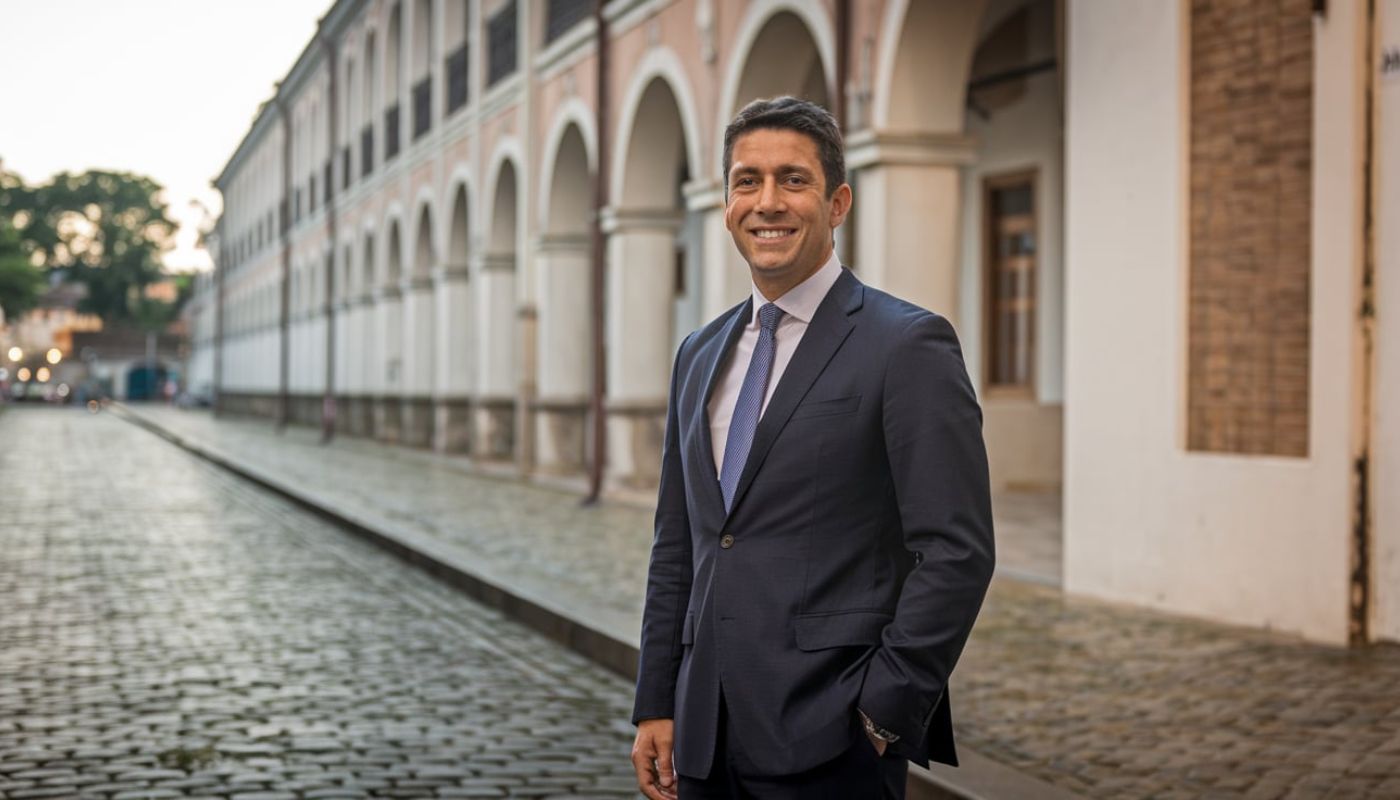 Pedro Vaz Paulo Bridging Innovation and Strategy in Global Business